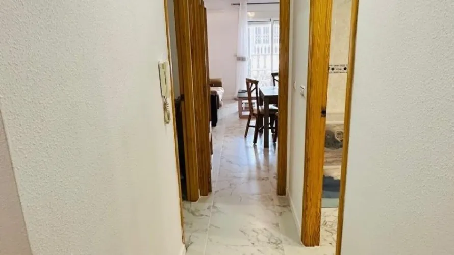 Apartamento de 2 dormitorios en Torrevieja, España No. 2956 № 17