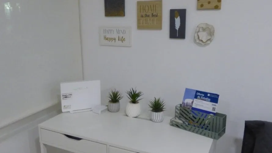 Propiedad comercial de 50m² en Alicante, España No. 2946 № 6
