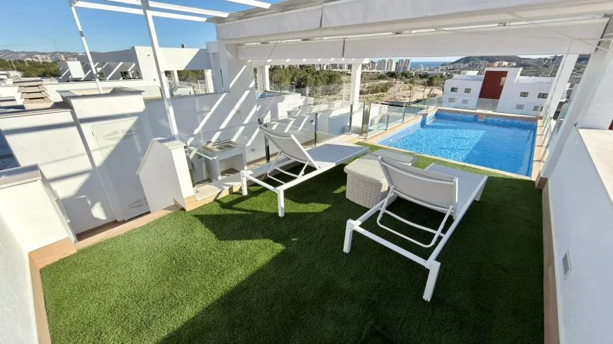 Bungalow de 2 dormitorios en Finestrat, España No. 2743 № 23