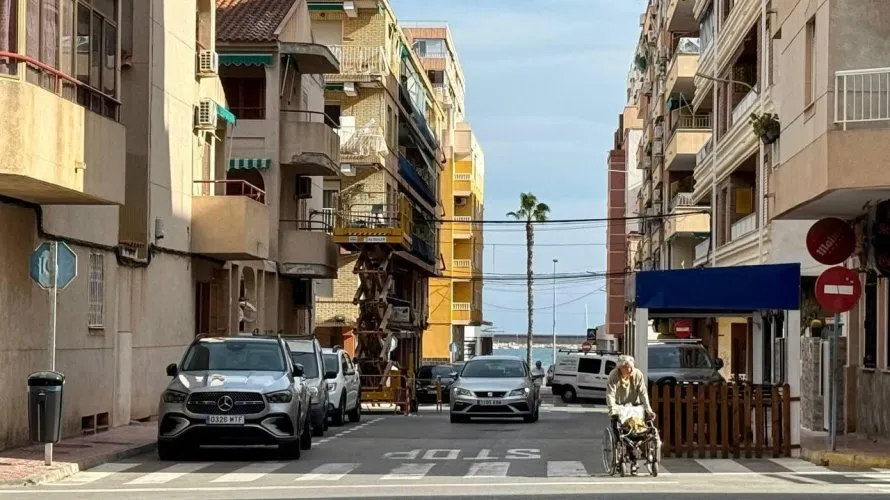 Apartamento de 2 dormitorios en Torrevieja, España No. 2972 № 26