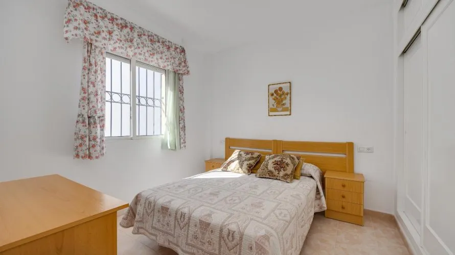 Bungalow de 60m² en Torrevieja, España No. 3080 № 16
