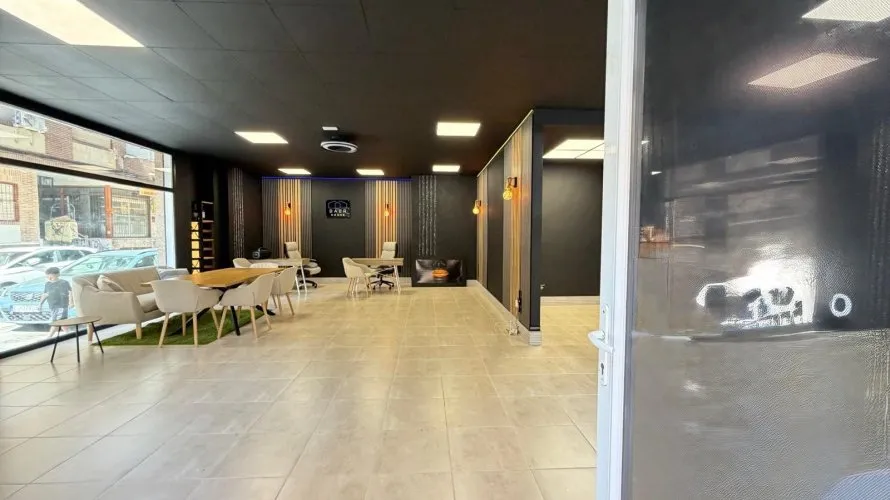 Propiedad comercial de 121m² en Torrevieja, España No. 3085 № 28