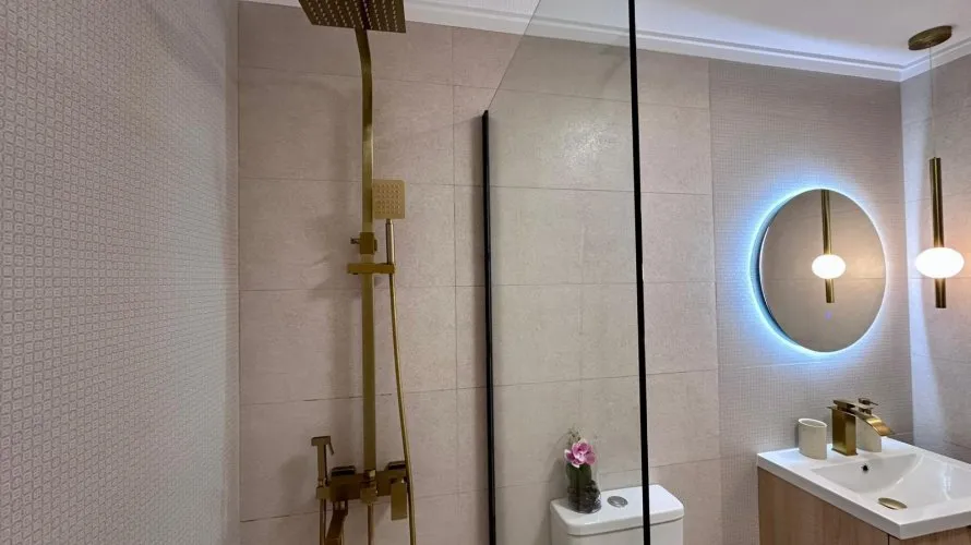 Apartamento de 2 dormitorios en Torrevieja, España No. 2822 № 6