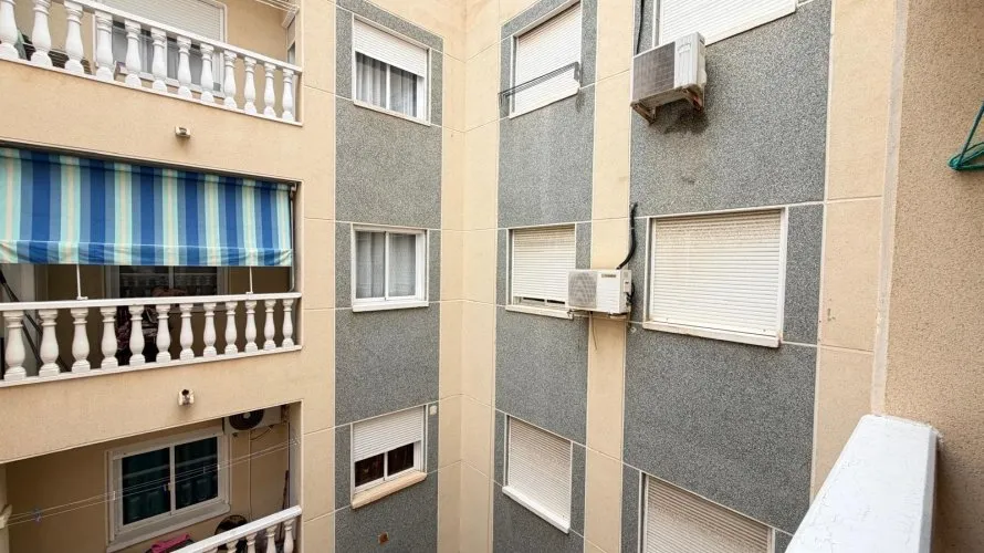 Apartamento de 1 dormitorio en Torrevieja, España No. 3001 № 4
