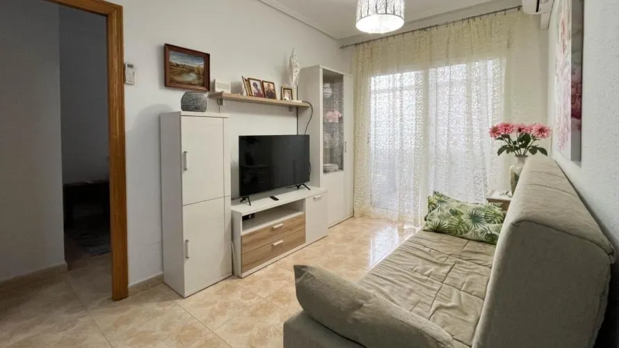 Apartamento de 1 dormitorio en Torrevieja, España No. 3088 № 16