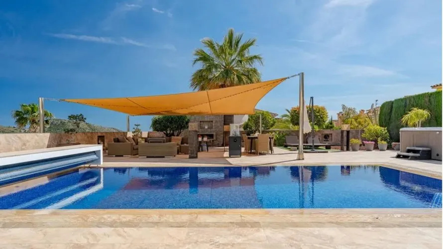Villa de 247m² en Moraira, España No. 2738 № 26