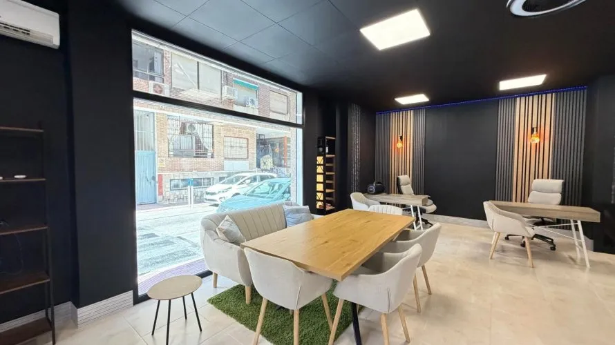 Propiedad comercial de 121m² en Torrevieja, España No. 3085 № 24
