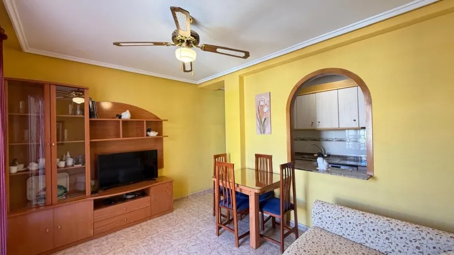 Ático de 2 dormitorios en Torrevieja, España No. 2927