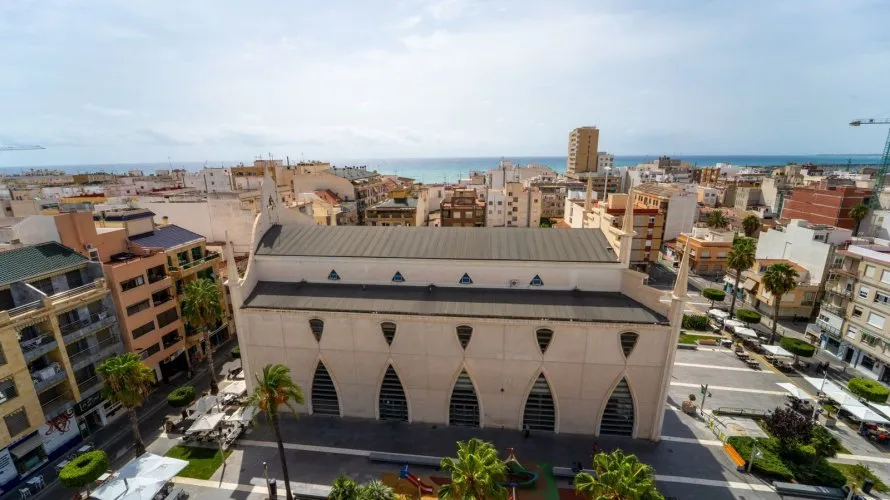 Apartamento de 102m² en Torrevieja, España No. 2792 № 3