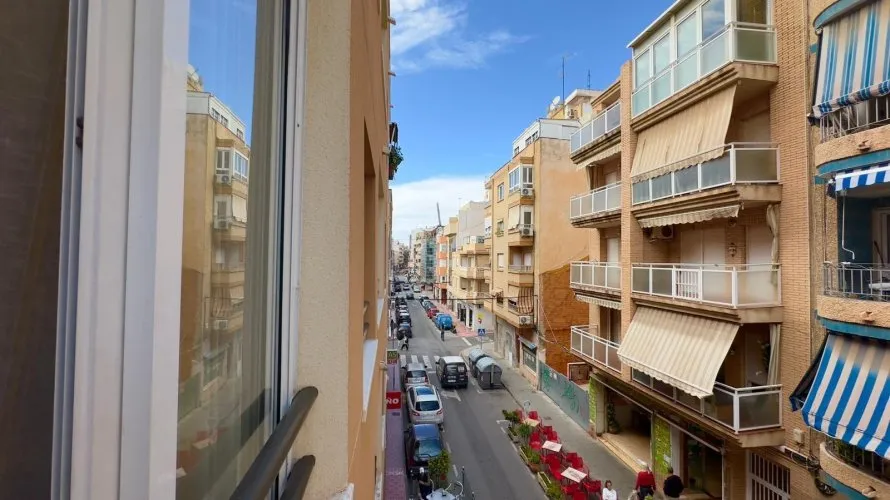 Apartamento de 2 dormitorios en Torrevieja, España No. 3003 № 6