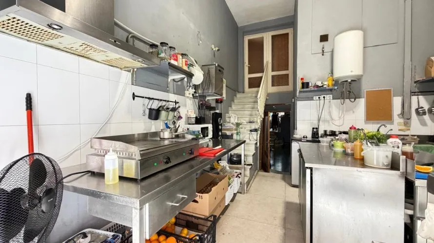 Propiedad comercial de 150m² en Torrevieja, España No. 3089 № 9