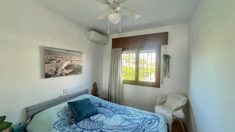 Bungalow de 3 dormitorios en L'Alfàs del Pi, España No. 2909 № 3