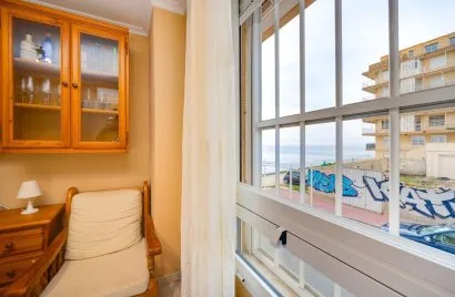 Apartamento de 2 dormitorios en Torrevieja, España No. 3024