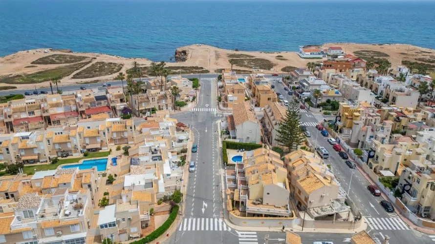 Сasa de 244m² en Torrevieja, España No. 2787