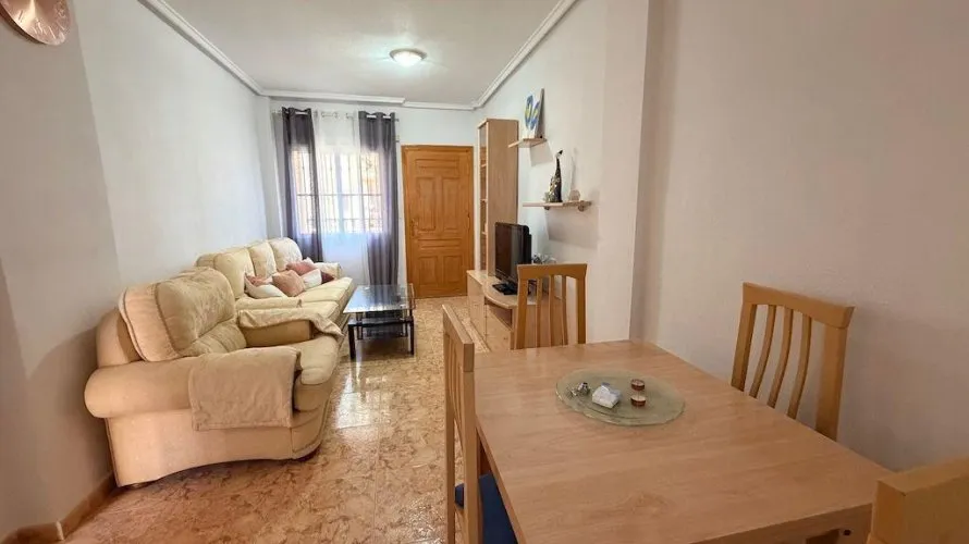 Bungalow de 2 dormitorios en Campoamor, España No. 2988 № 11