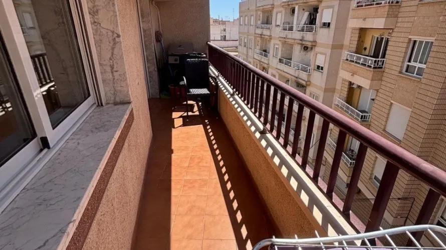 Apartamento de 2 dormitorios en Torrevieja, España No. 3067 № 4