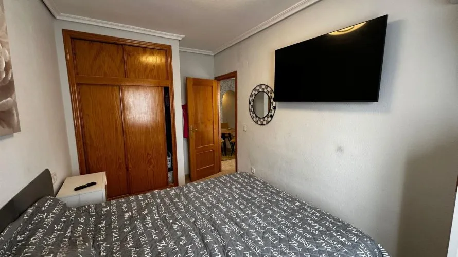 Apartamento de 2 dormitorios en Torrevieja, España No. 2979 № 12