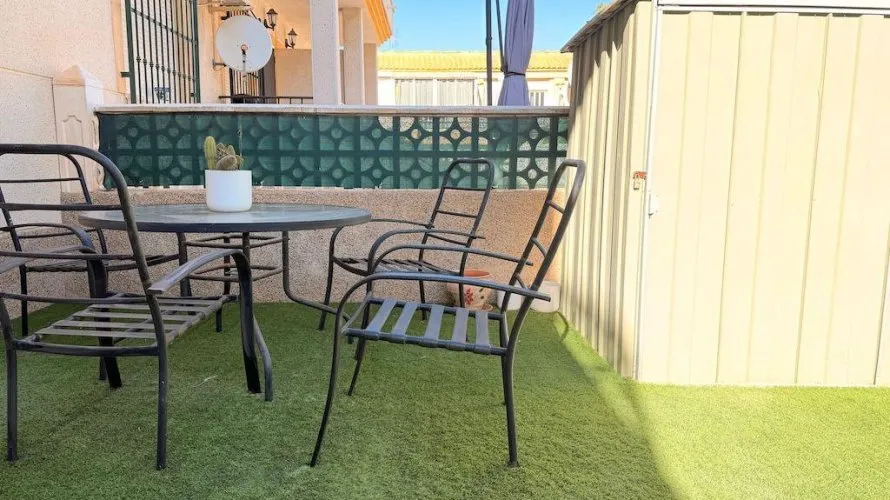 Bungalow de 2 dormitorios en Campoamor, España No. 2988 № 15