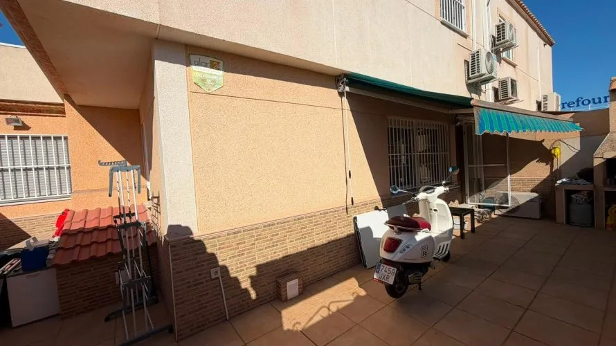 Сasa de 3 dormitorios en Torrevieja, España No. 2820 № 21