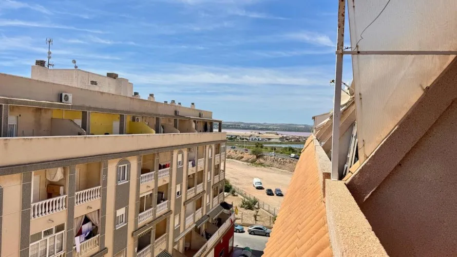 Ático de 2 dormitorios en Torrevieja, España No. 2962 № 7
