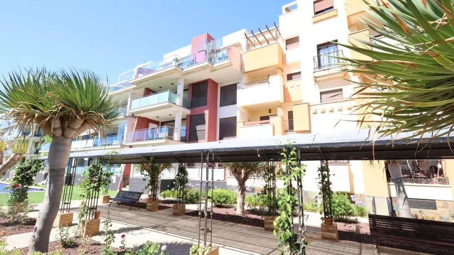 Apartamento de 2 dormitorios en La Zenia, España No. 2814 № 6