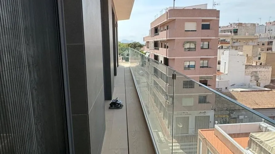 Ático de 1 dormitorio en Guardamar del Segura, España No. 2908 № 7