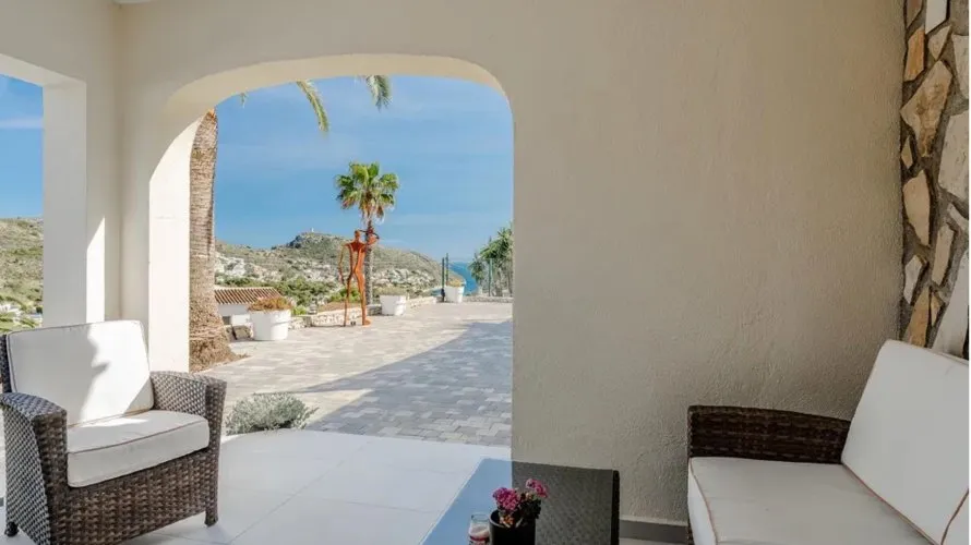 Villa de 247m² en Moraira, España No. 2738 № 18