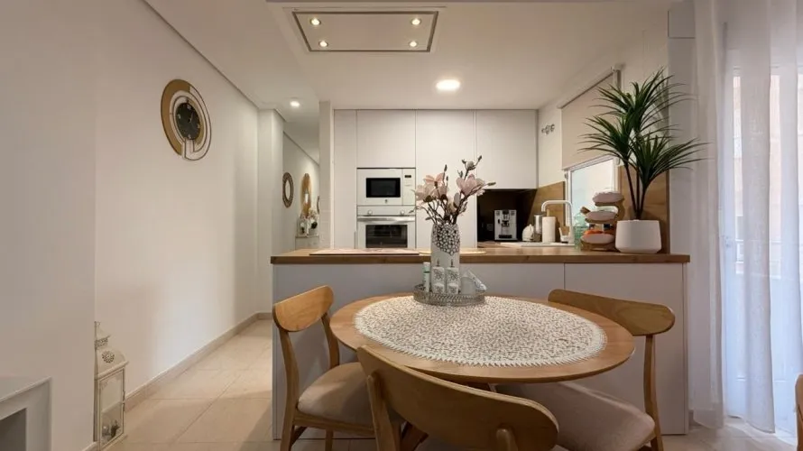 Apartamento de 3 dormitorios en Torrevieja, España No. 3037 № 26