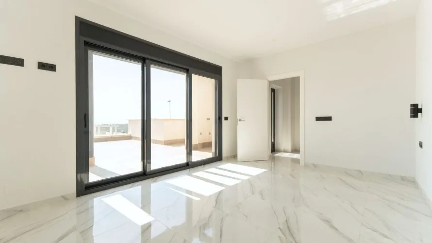 Villa de 210m² en San Miguel de Salinas, España No. 2800 № 16