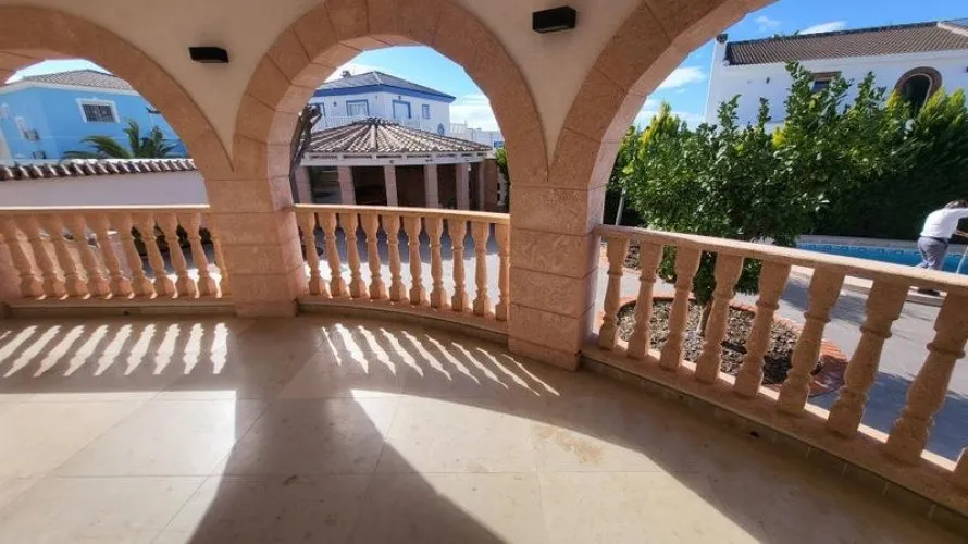 Villa de 4 dormitorios en Rojales, España No. 3260 № 19