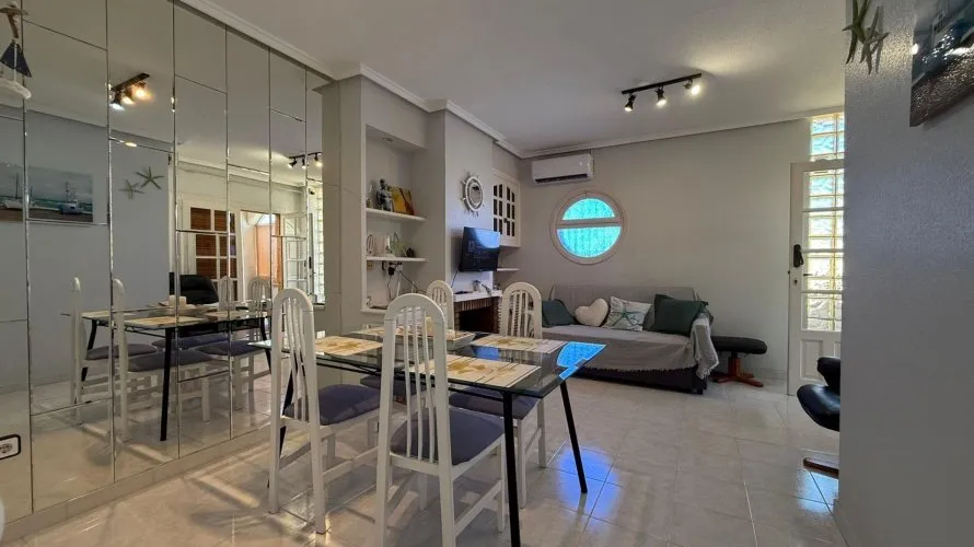 Bungalow de 2 dormitorios en Torrevieja, España No. 3269 № 10
