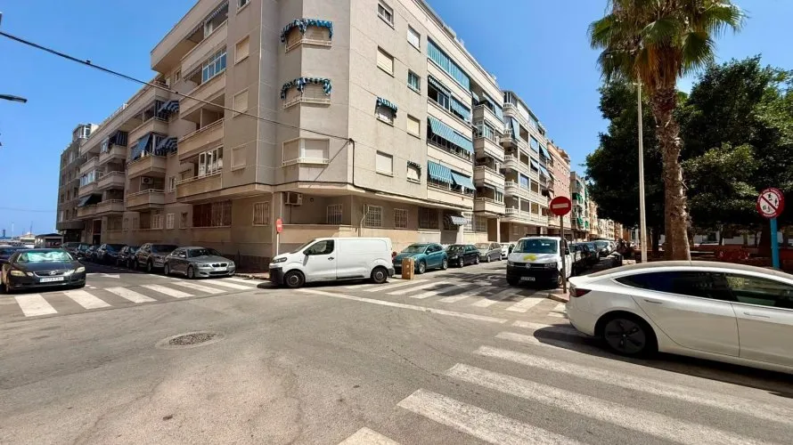 Apartamento de 2 dormitorios en Torrevieja, España No. 3177 № 25