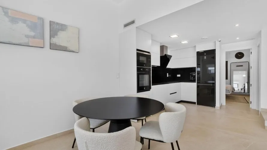 Villa de 178m² en Guardamar del Segura, España No. 3248 № 10
