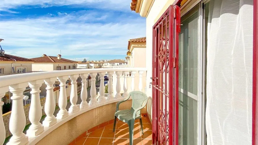 Сasa de 3 dormitorios en Torrevieja, España No. 3272 № 13