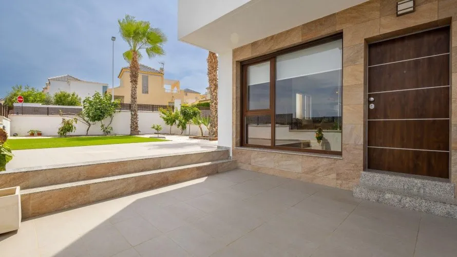 Сasa de 107m² en Torrevieja, España No. 3244 № 1