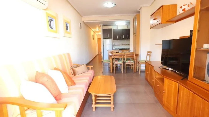 Apartamento de 1 dormitorio en Torrevieja, España No. 3211 № 6