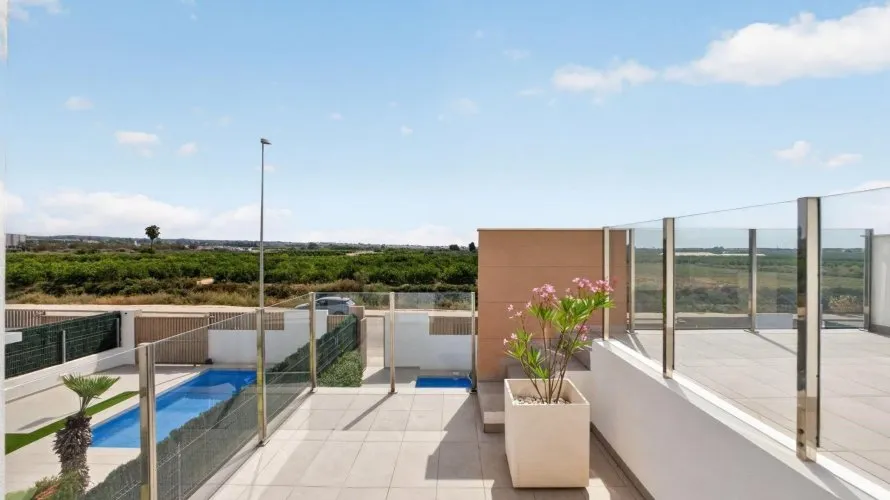 Villa de 178m² en Guardamar del Segura, España No. 3248 № 28