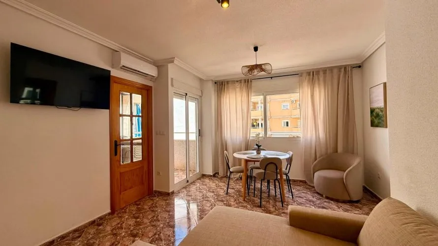 Apartamento de 2 dormitorios en Torrevieja, España No. 3177 № 18