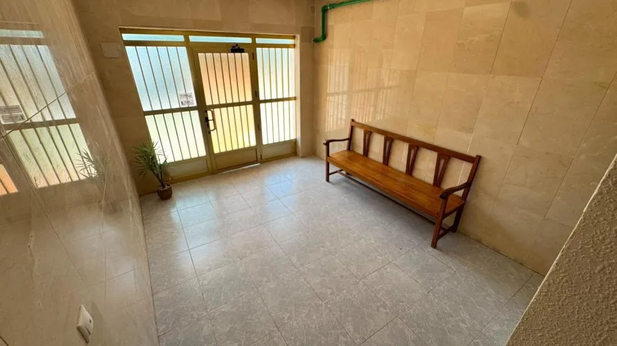Apartamento de 2 dormitorios en Torrevieja, España No. 3208 № 1