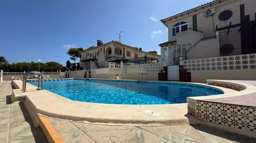 Bungalow de 2 dormitorios en Torrevieja, España No. 3269 № 27