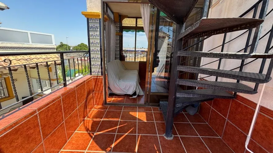 Bungalow de 2 dormitorios en Alicante, España No. 3178 № 5