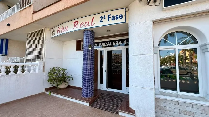 Propiedad comercial de 101m² en Guardamar del Segura, España No. 3231 № 17