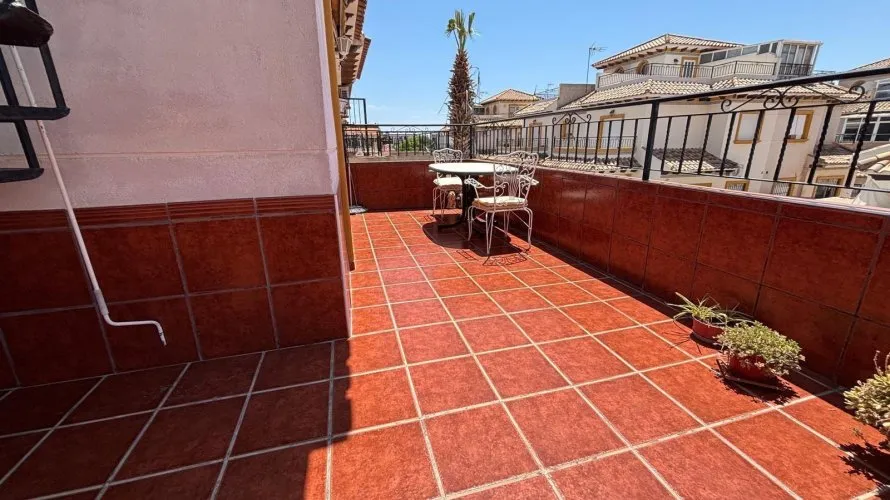 Bungalow de 2 dormitorios en Alicante, España No. 3178 № 16