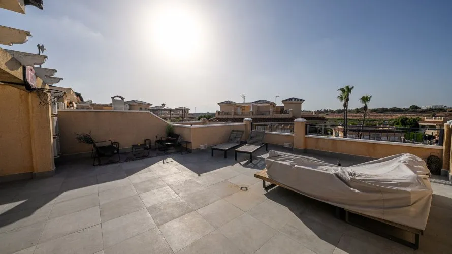 Ático de 72m² en Mil Palmeras, España No. 3206 № 8
