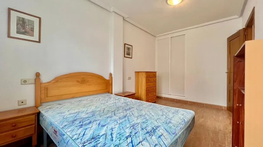 Bungalow de 2 dormitorios en Alicante, España No. 3209 № 10
