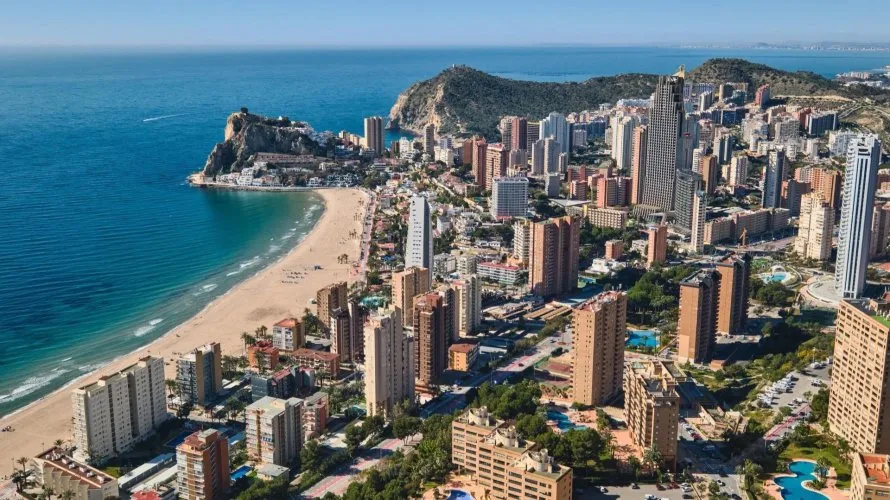 Apartamento de 2 dormitorios en Benidorm, España No. 3201 № 7