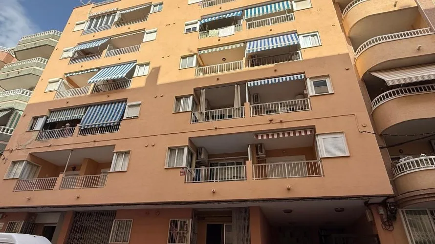 Apartamento de 1 dormitorio en Torrevieja, España No. 3263 № 24