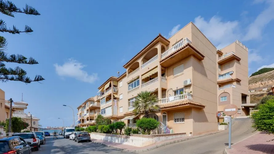 Apartamento de 70m² en Torrevieja, España No. 3161
