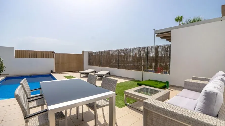 Villa de 178m² en Guardamar del Segura, España No. 3248 № 4