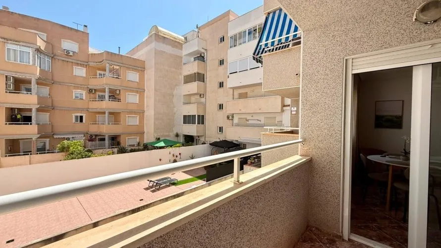 Apartamento de 2 dormitorios en Torrevieja, España No. 3177 № 16